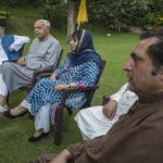कश्मीरः विरोध के फायदे